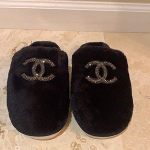 Fluffy slippers